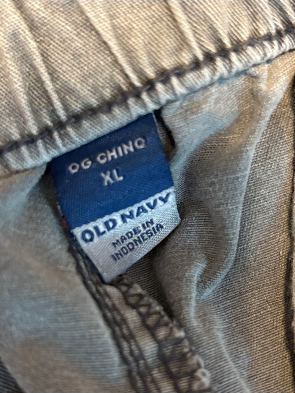 Old Navy OG Chino Pants in Light Gray - Picture 2 of 2
